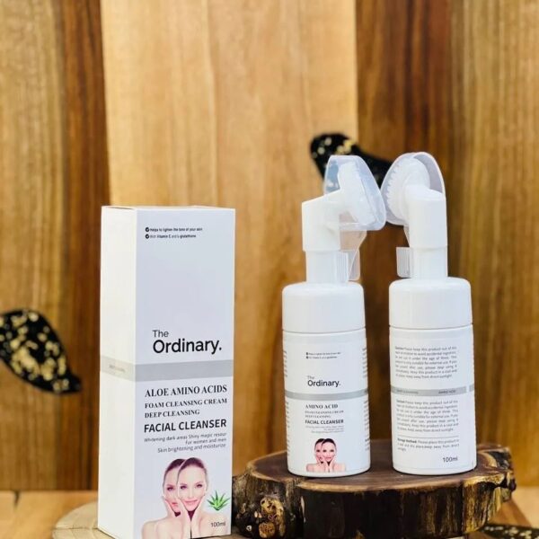 فوم شستشو برس دار، برند The Ordinary، اصل، با برس نرم برای پاکسازی عمیق پوست.