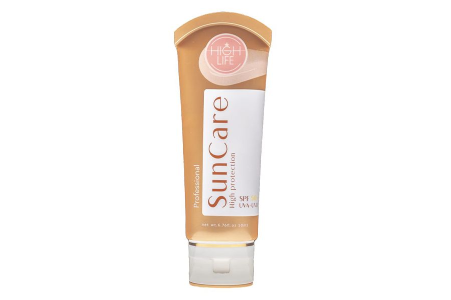 ضد آفتاب هایلایف SPF50 حجم 50 گرمی